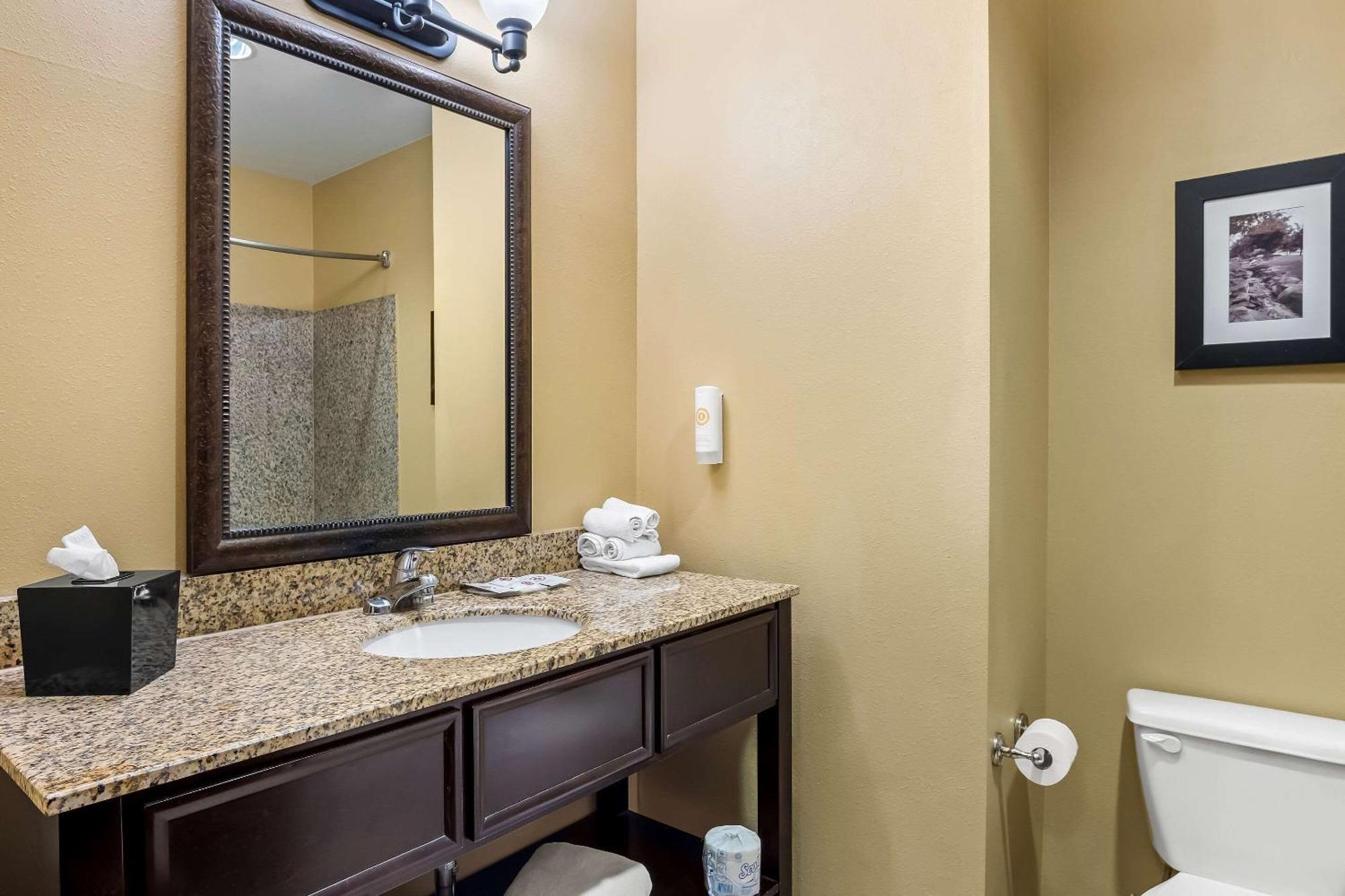 Comfort Suites Frisco Exterior photo