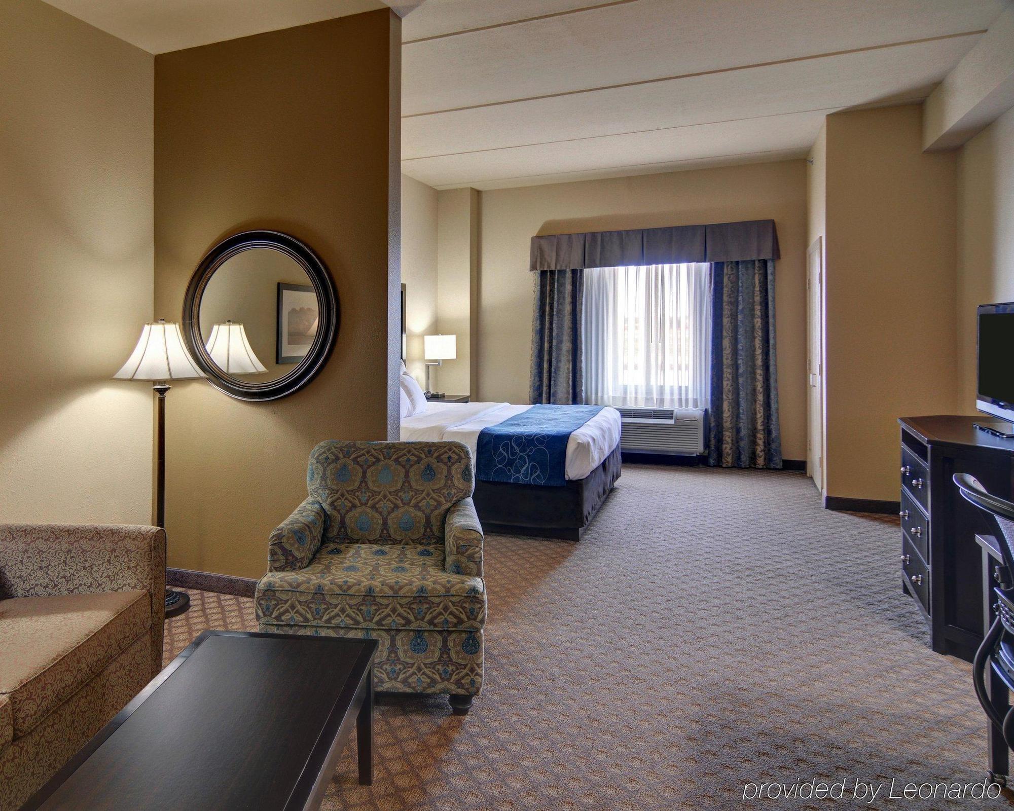 Comfort Suites Frisco Exterior photo