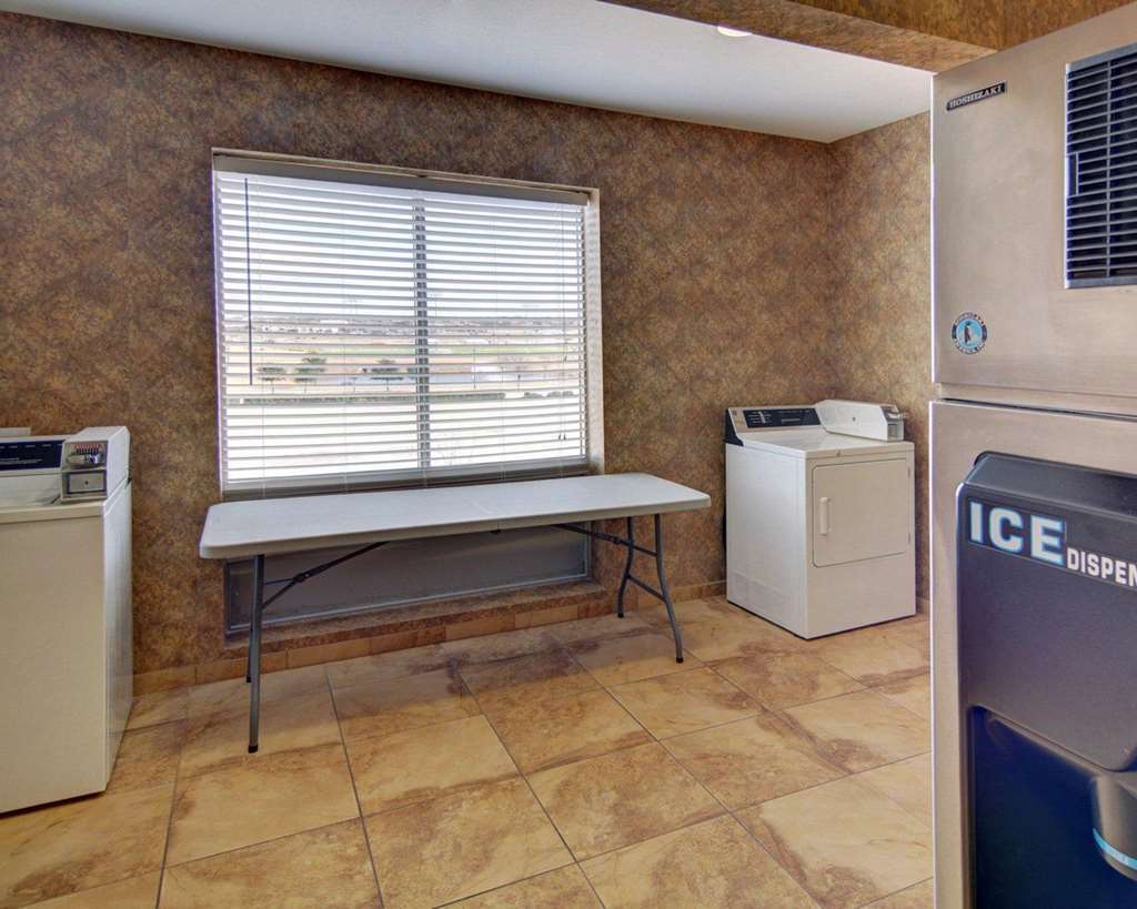 Comfort Suites Frisco Amenities photo